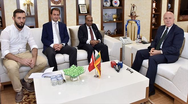 Srı Lanka Ankara Büyükelçisi Mohıdeen Başkan Sekmen´i Ziyaret Etti