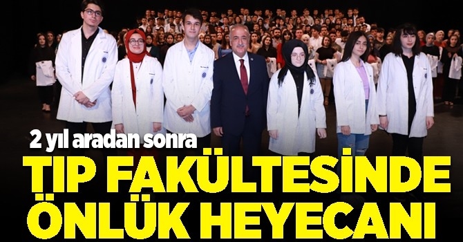 Atatürk Üniversitesi Tıp Fakültesinde önlük heyecanı